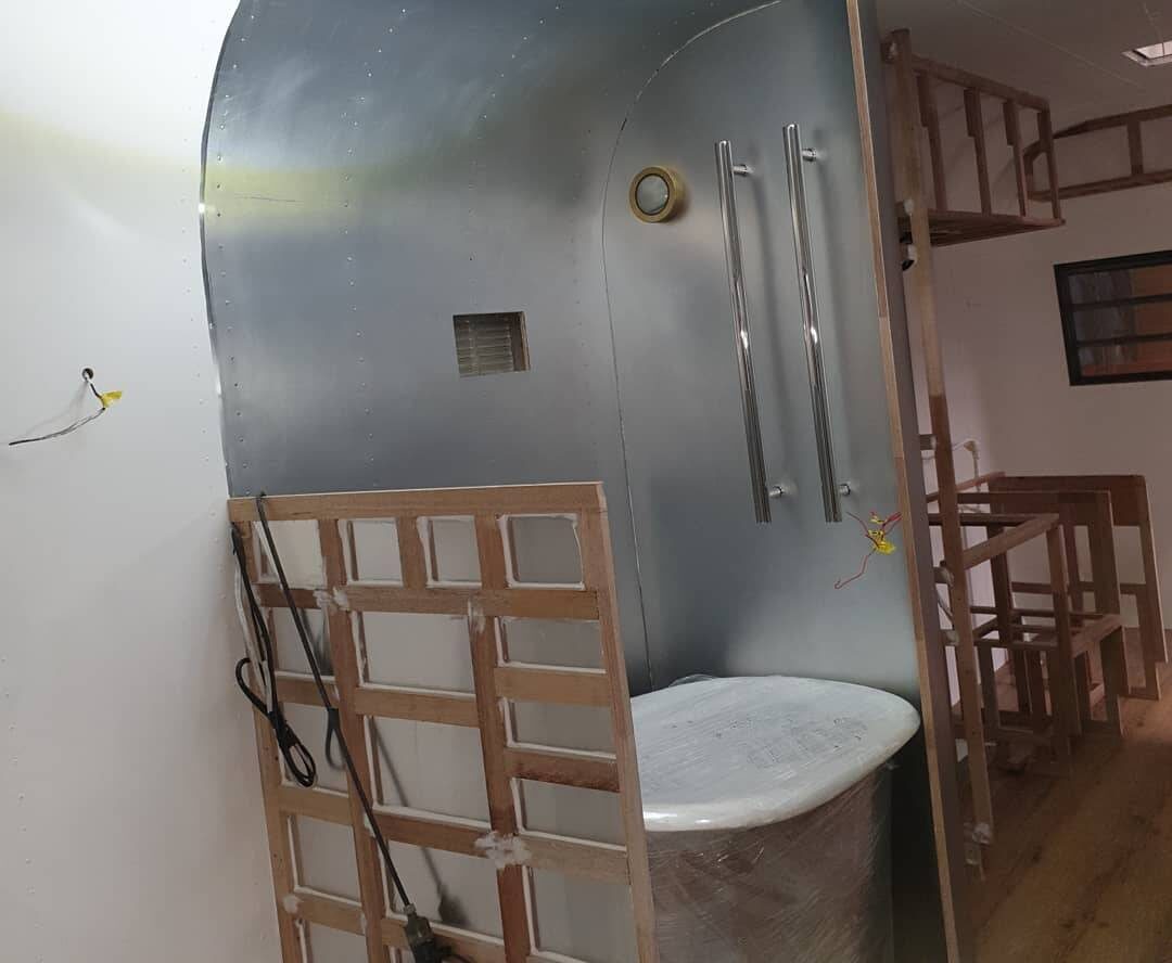 Vintage Fitout 1570670892795